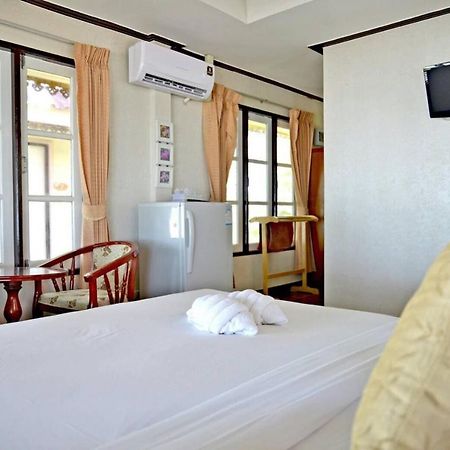 The Iris Resort Chao Lao Beach Buitenkant foto