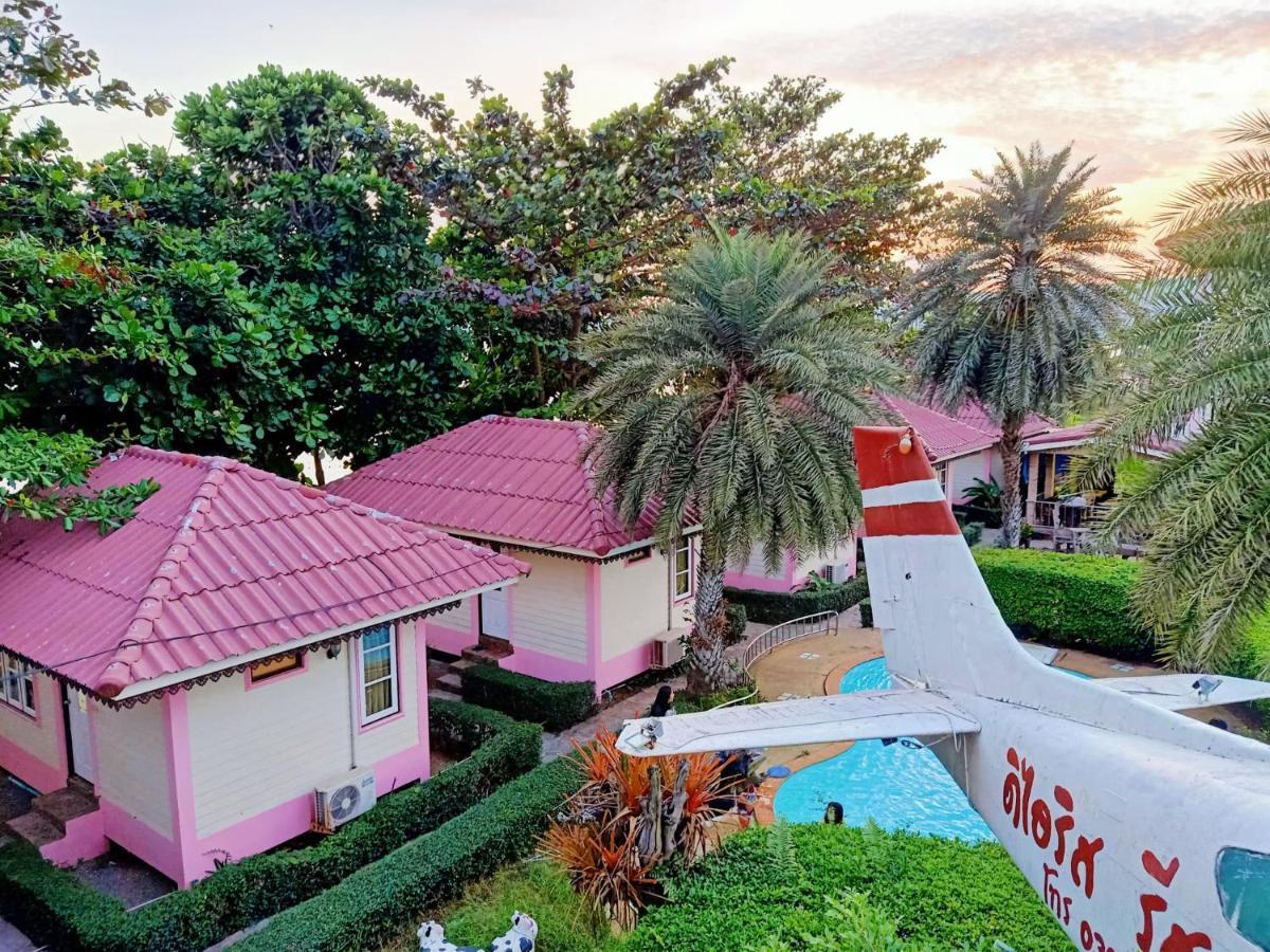 The Iris Resort Chao Lao Beach Buitenkant foto