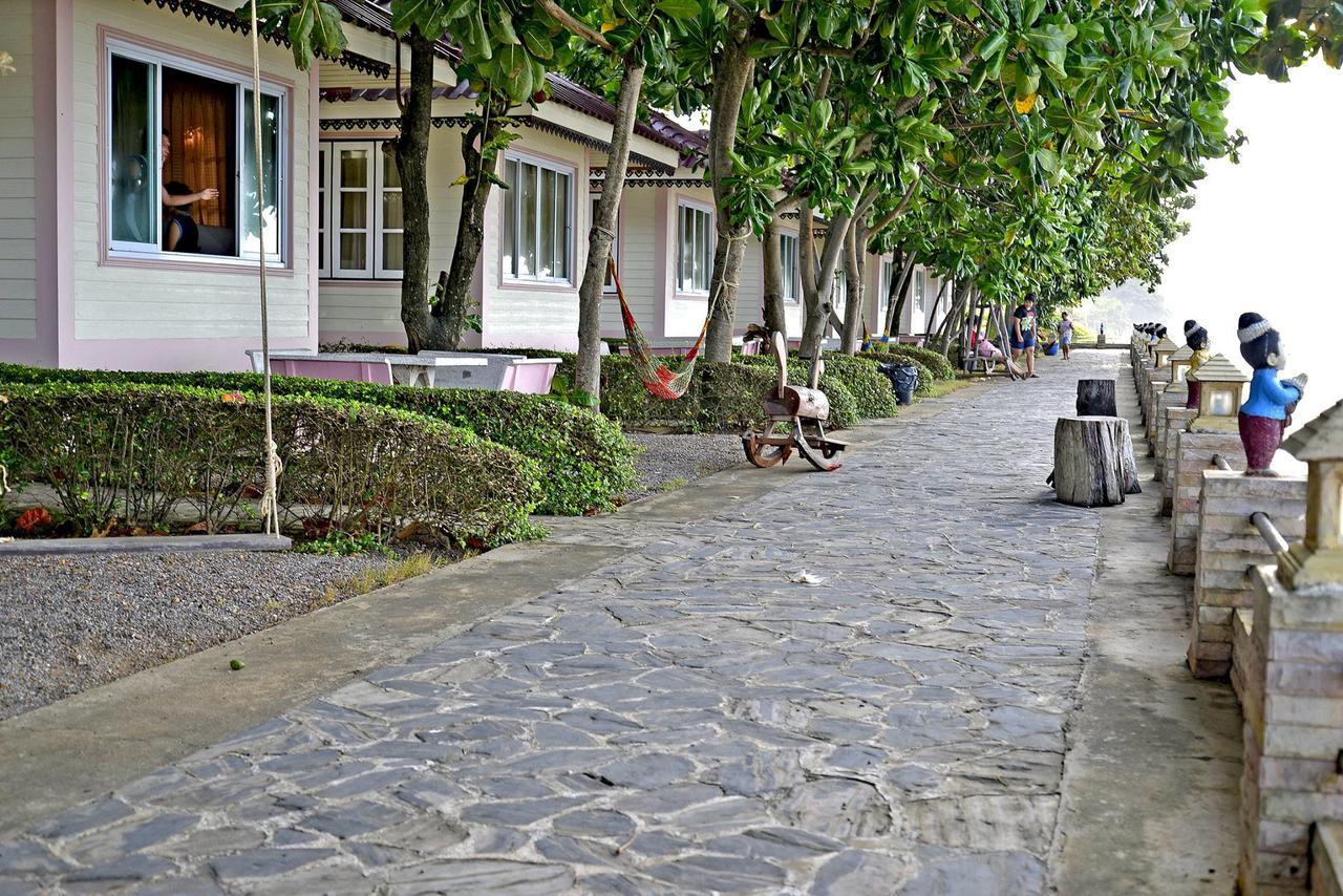 The Iris Resort Chao Lao Beach Buitenkant foto